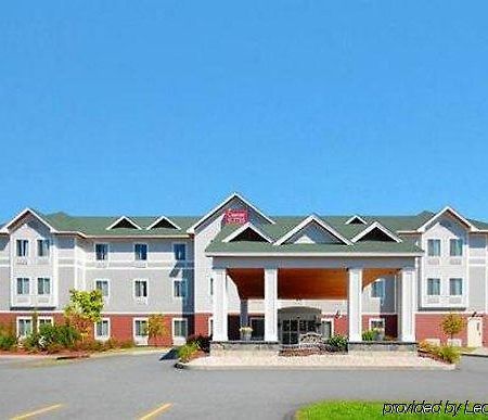 Fairfield Inn And Suites White River Junction Exterior photo